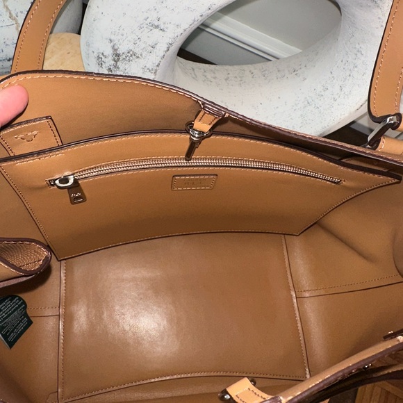 Ralph Lauren leather tote- like new - Picture 12 of 15